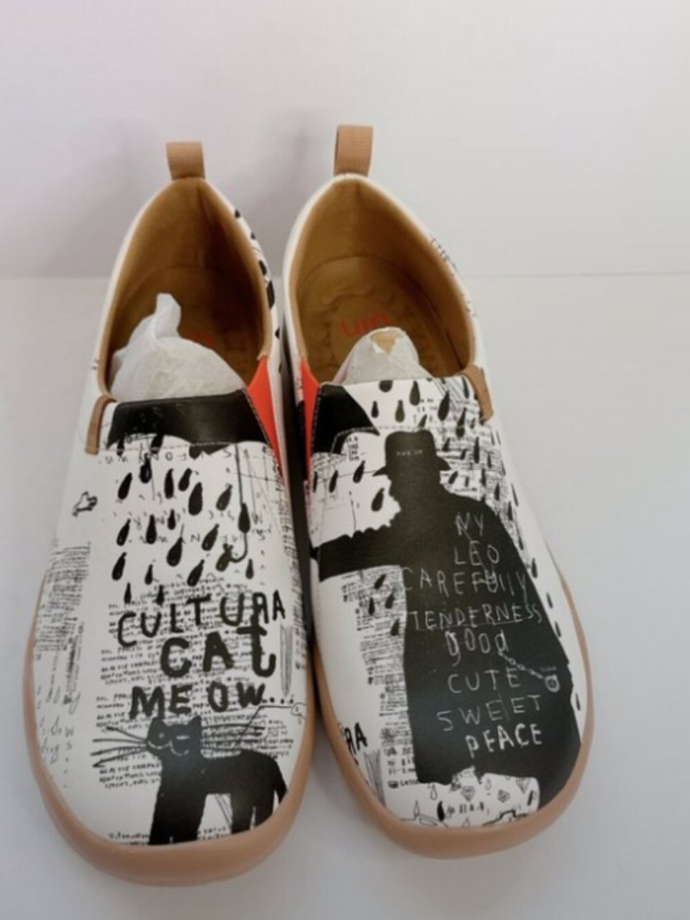 Men’s Size 11 UIN Man and Cat Art Travel Shoes Black White Slip On Loafer